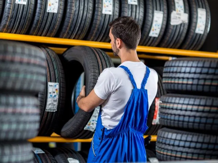 Sultangazi Oto Lastikçi